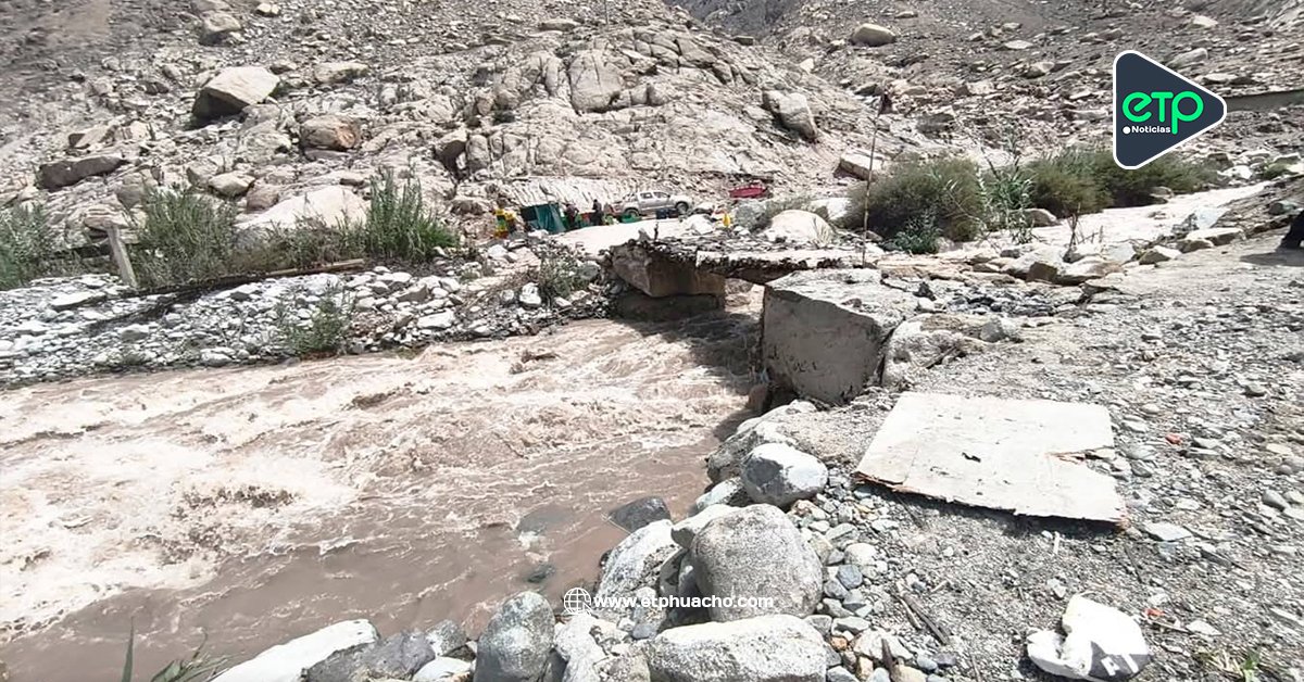 Sayán: Despliega maquinaria pesada para proteger puentes estratégicos ante crecida de ríos