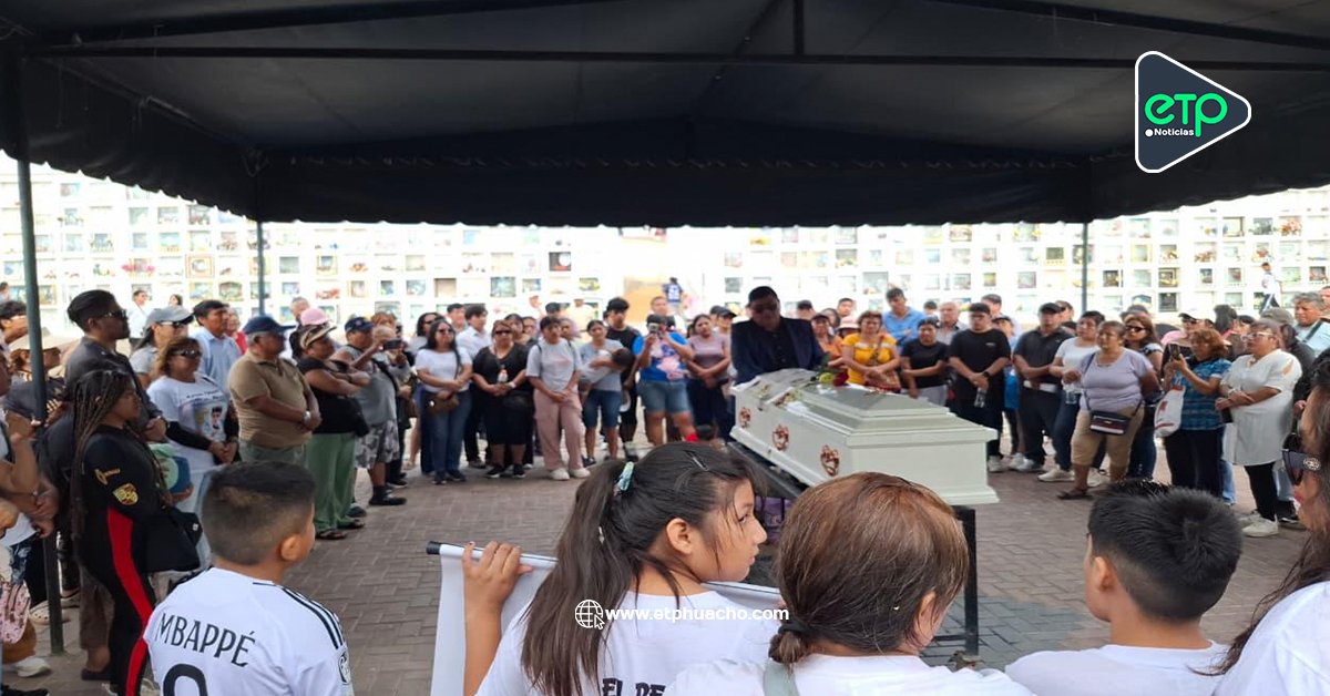 Entre lágrimas y clamor de justicia: Dan el último adiós a Bryan Meza Morales en Huacho