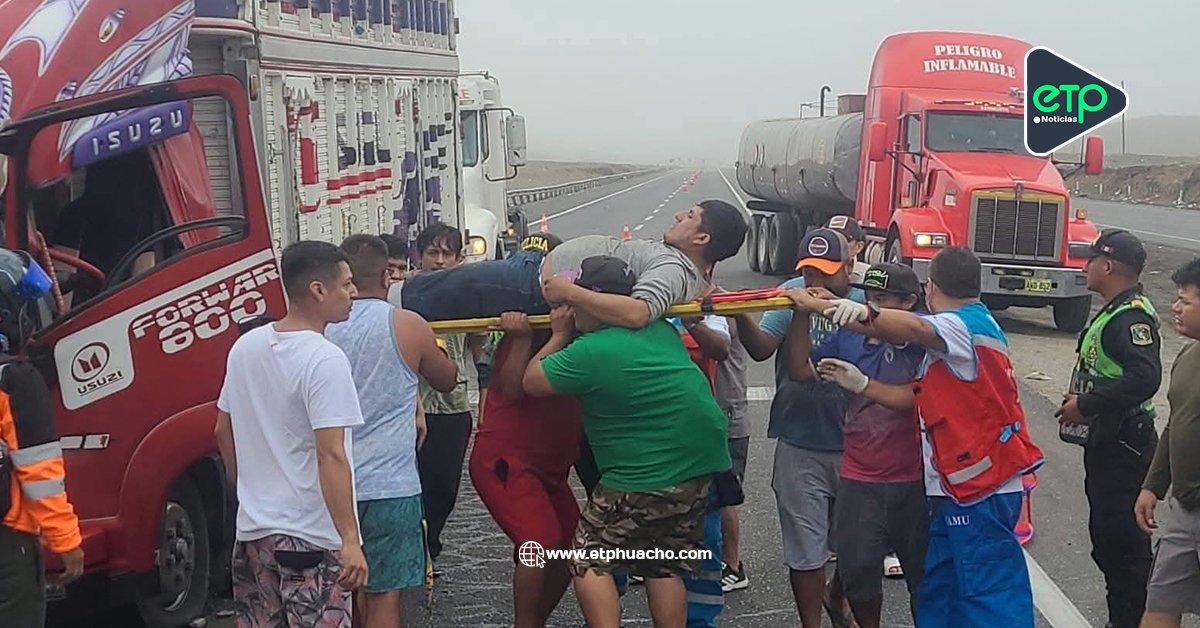 Barranca: Choque múltiple en el Peaje de Paramonga deja conductores atrapados